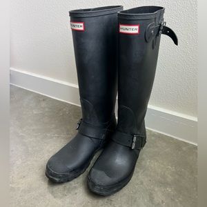 Tall Matte Black Hunter Boots w/ Removable Sock Inserts — Size 9